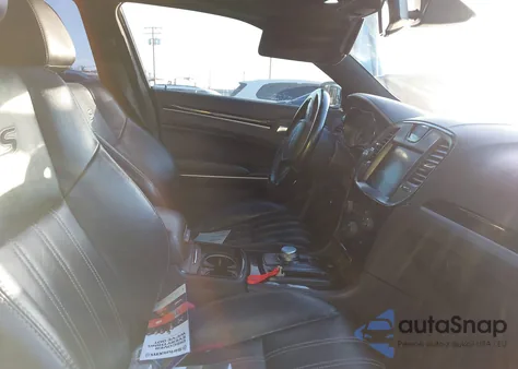 2022 Chrysler 300 S из США, поврежденный, VIN 2C3CCABG1NH187051